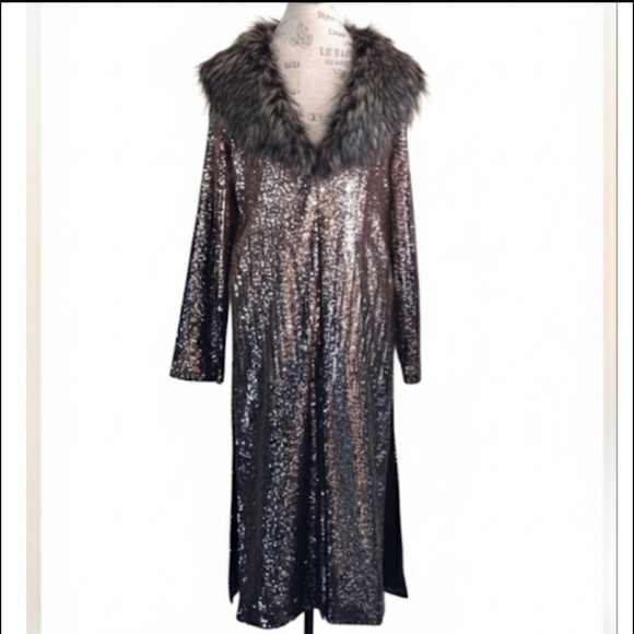 Donna Salyers Fabulous Furs
Confetti Ready Sequin Duster
Medium New With Tag! - Picture 3 of 7